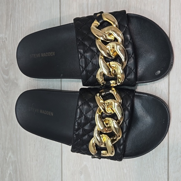 Steve Madden Women Zoray Black Quilted Slides with Gold Chain Sandals Sz 9 - Picture 3 of 11